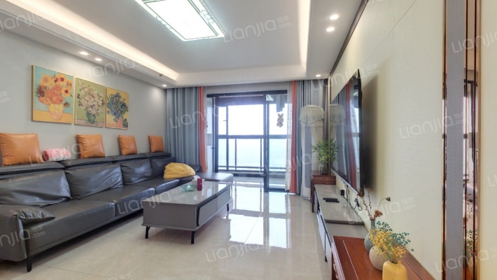 怡翠晋盛泰园二手房实景图