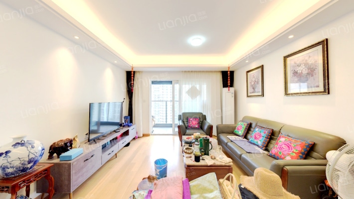 万科金域滨江二手房实景图