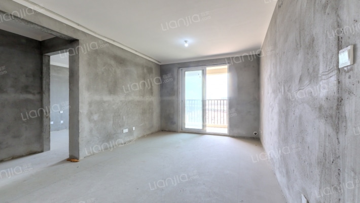 新景南苑二手房实景图