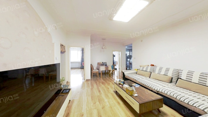 哈动街二手房实景图