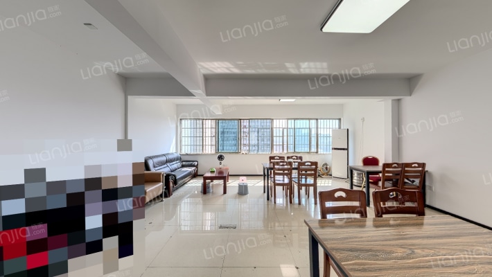 香颂国际二手房实景图