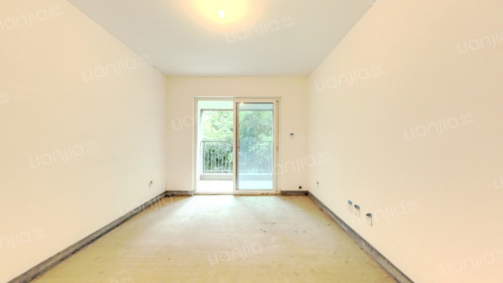 世茂城四期二手房实景图