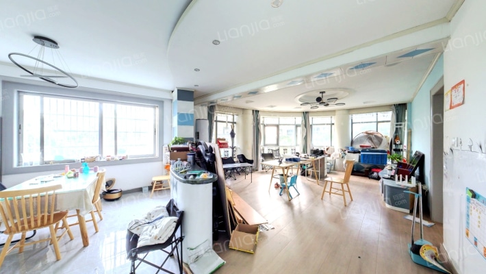 新城中心二手房实景图