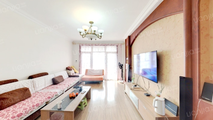 加州洋房二手房实景图