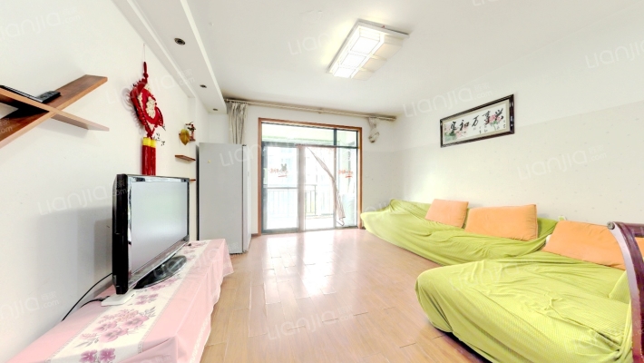 东方莱茵二手房实景图