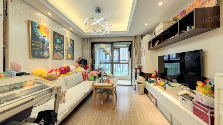 旭江华庭二手房实景图