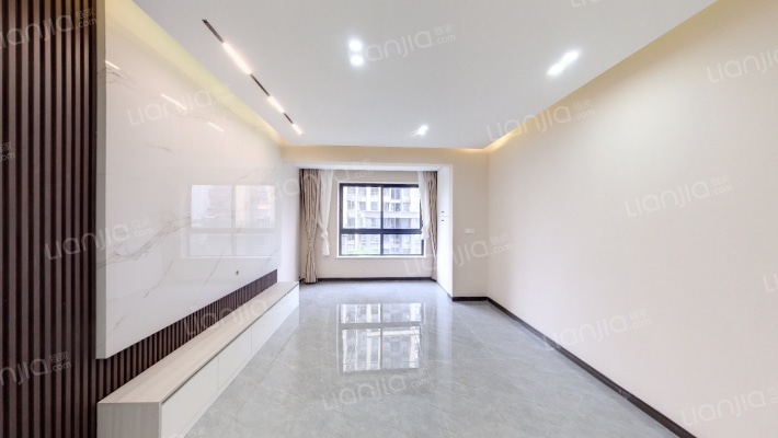 新鸥鹏教育城二期二手房实景图