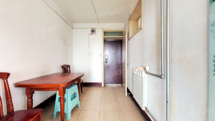 闫铁宿舍二手房实景图