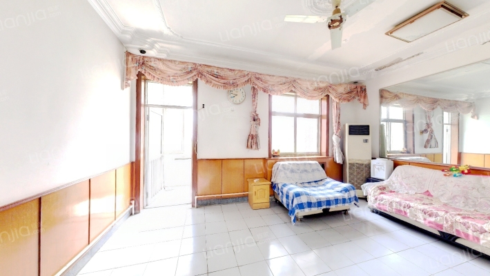 工程队宿舍二手房实景图