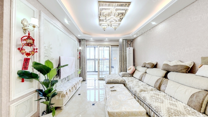 招商公园三期尚府二手房实景图