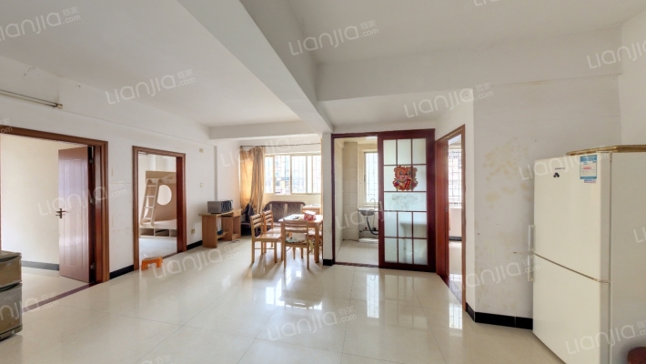 银利新村二手房实景图