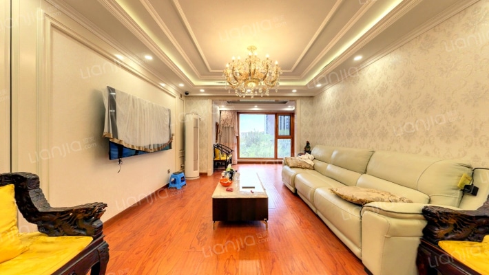 海棠湾三期二手房实景图