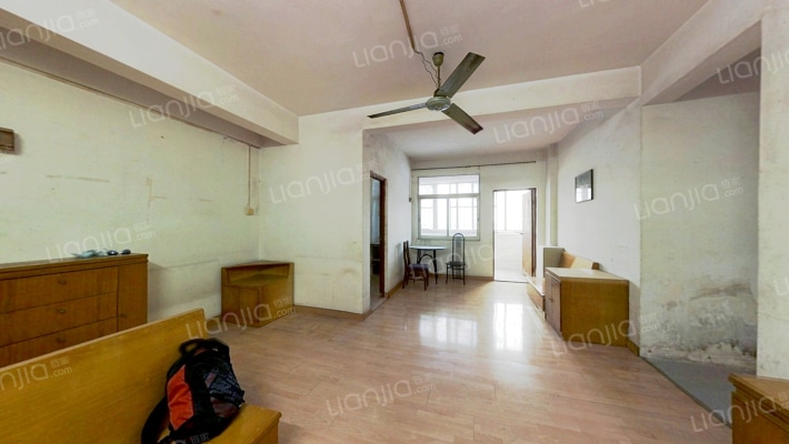 湘粤粮油农贸市场二手房实景图