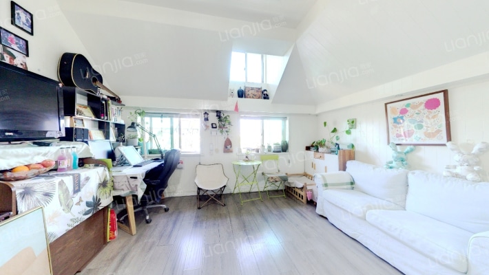 风情街小区二手房实景图