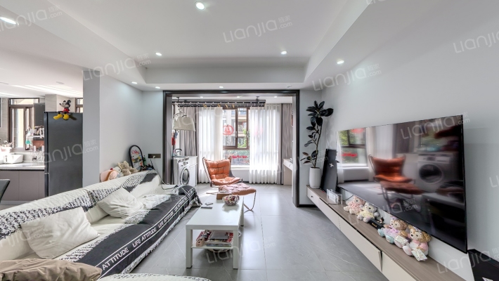 隆鑫爱琴海三期二手房实景图