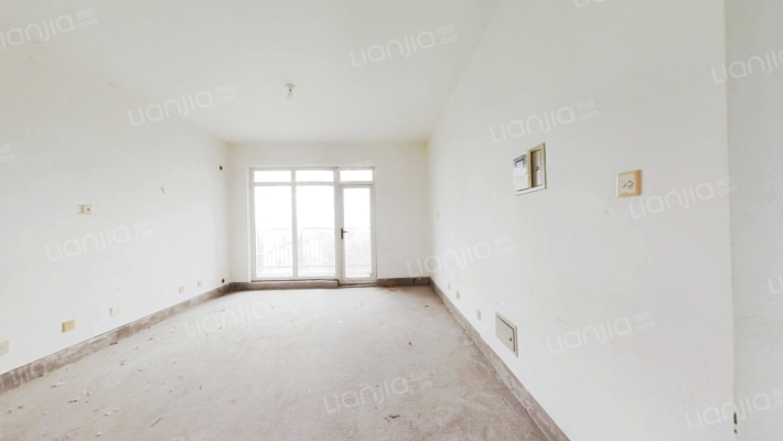 米兰东湖湾二手房实景图