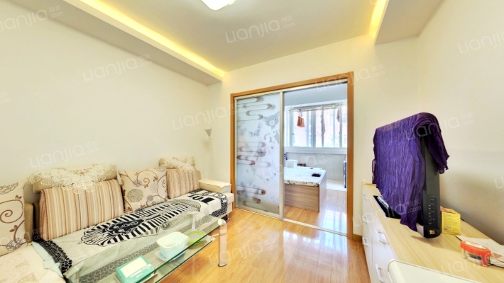 西华美路180弄二手房实景图