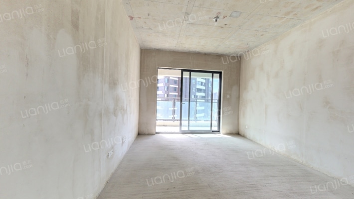 云樾名邸二手房实景图