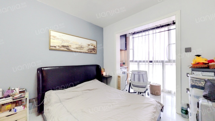 前海金岸二手房实景图