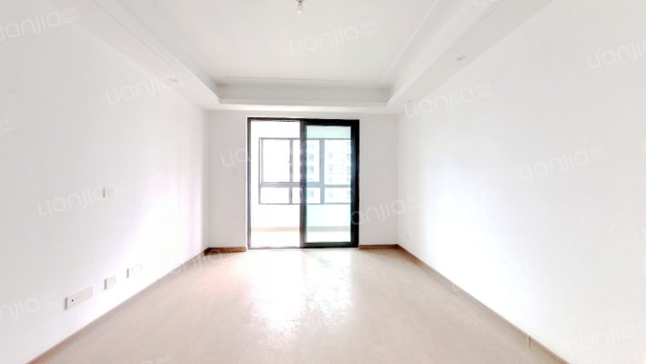 云靖花园二手房实景图