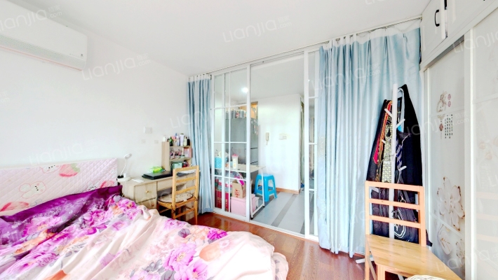 维罗纳贵都二手房实景图