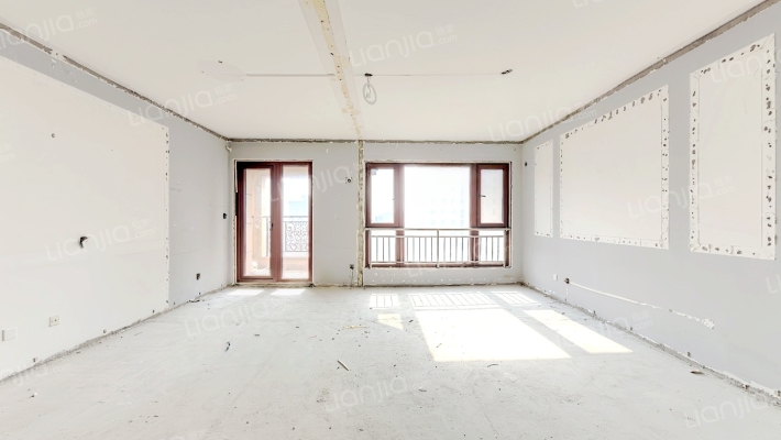 天山九峯二手房实景图