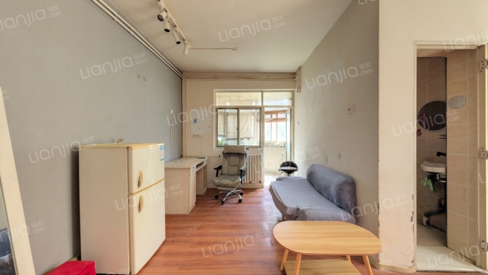 雅荷度假山庄二手房实景图