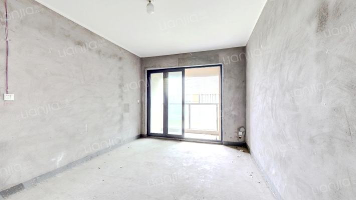 融创云湖十里G区二手房实景图