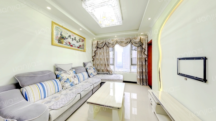 蓝光花满庭二期二手房实景图