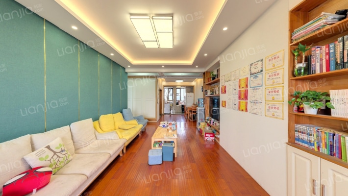 世茂滨江府二手房实景图