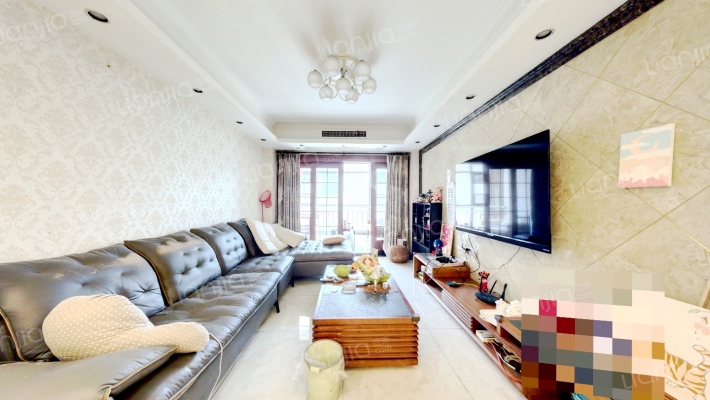 湖边公寓二手房实景图