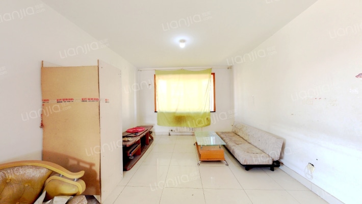 凤凰山路33号二手房实景图