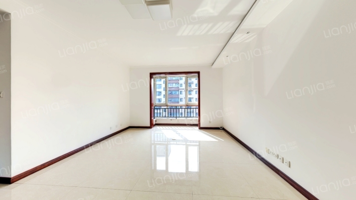 曲江馨佳苑二手房实景图