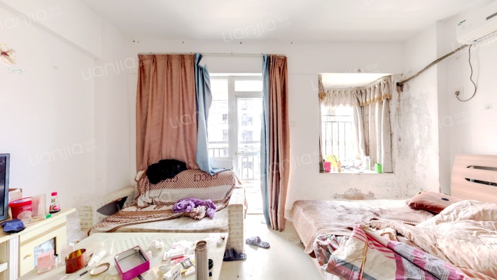 枫叶雅堤二手房实景图