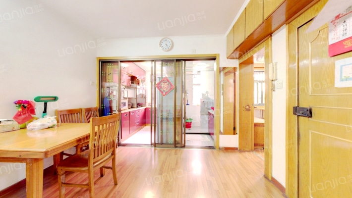 锁金村82号二手房实景图