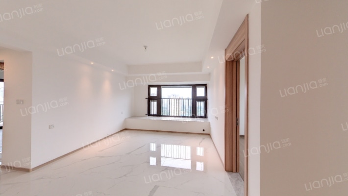 碧桂园凤凰城湖景苑二手房实景图