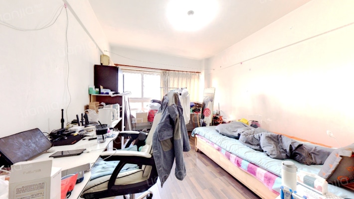 时尚PARTY二手房实景图