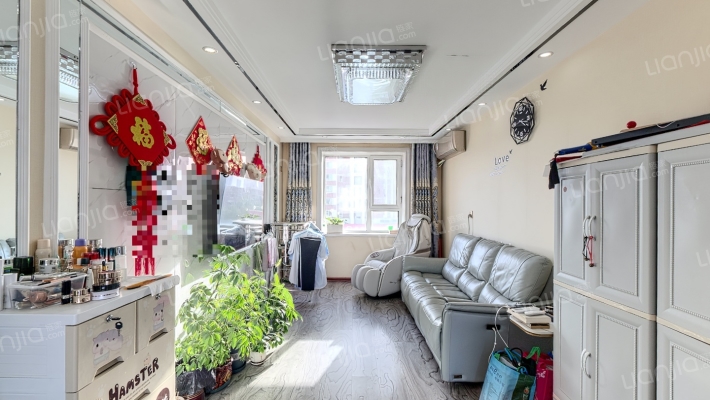 鞍順園二手房实景图