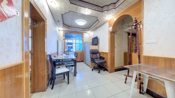 卫生路47号院二手房实景图