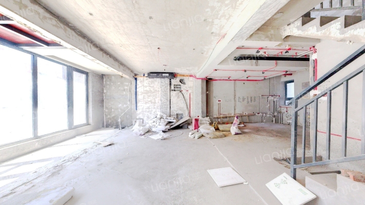 青岛小镇科莫湖二手房实景图