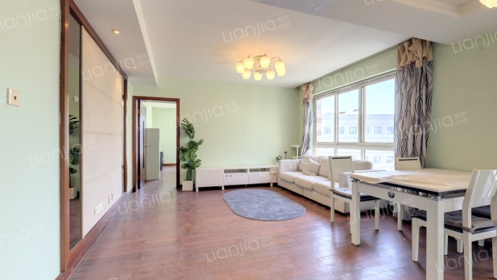 静安艺阁二手房实景图