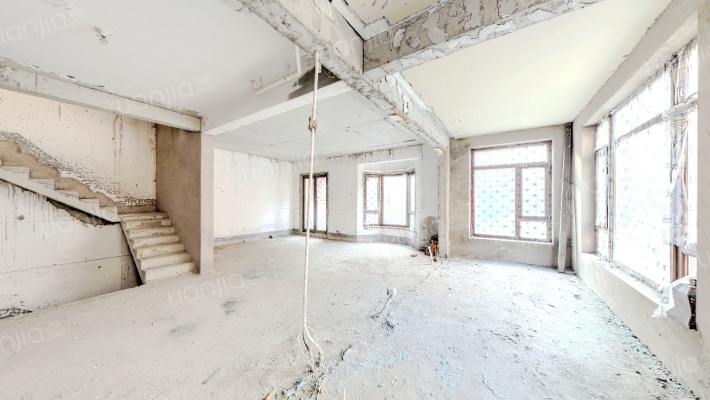 郡原城中墅二手房实景图