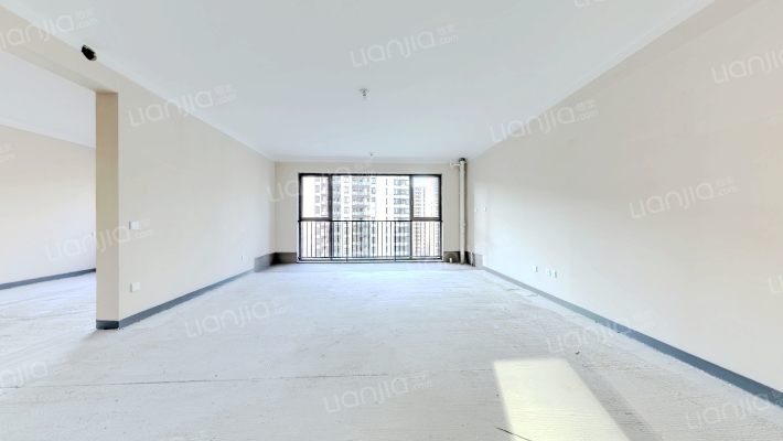 龙湖春江郦城二手房实景图