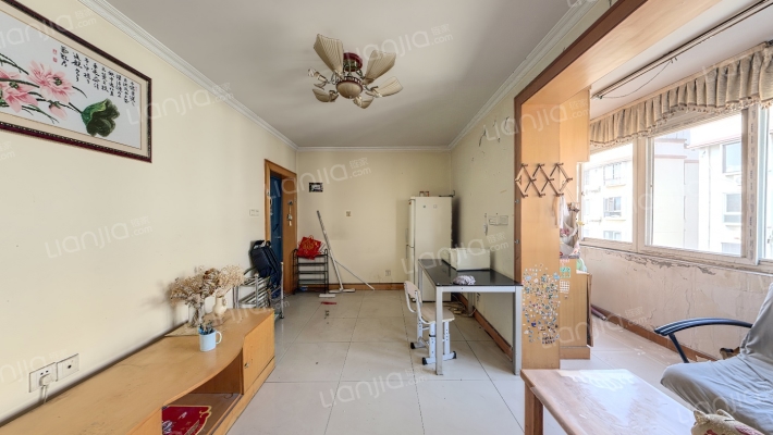 雁鸣山庄二手房实景图