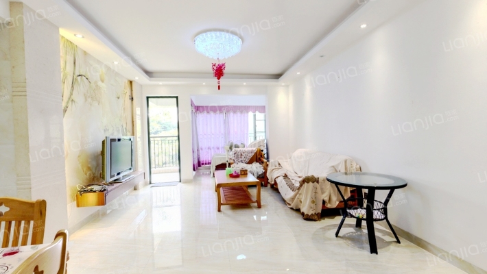 世纪新城一期B区二手房实景图