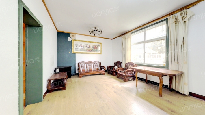 江宏花园A区二手房实景图