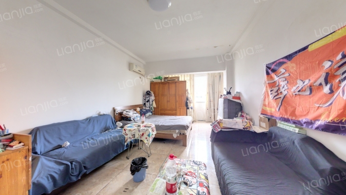 近水楼台二手房实景图