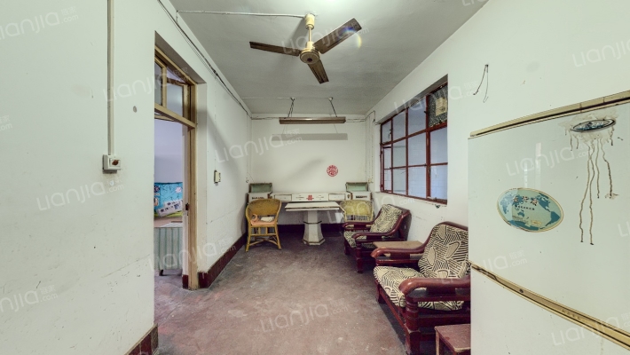 河阴路32号二手房实景图