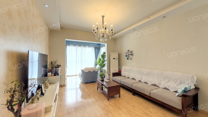 礼顿山1号二手房实景图