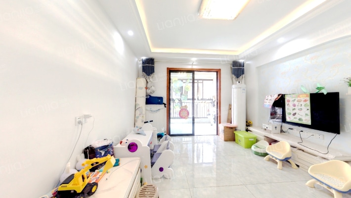 名湖豪庭二手房实景图